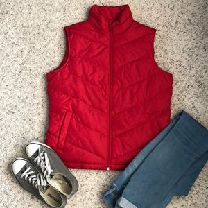 Lands End Vest Red Size M NWOT Same Day Shipping